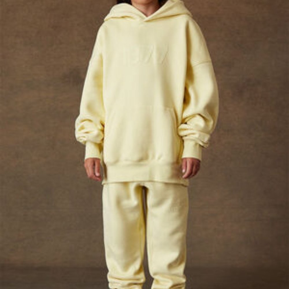 ESSENTIALS FEAR OF GOD Spring 2022 Yellow Kids Hoodie Sweatshirt Size 8